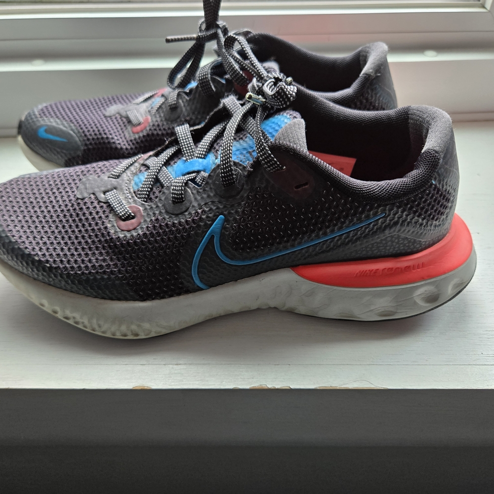 Nike Kids Sneakers - Black with Blue and Red Accents